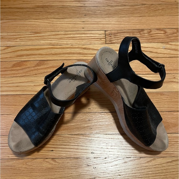 Clarks Shoes - Ultimate Comfort Collection by Clarks Black Wedge Sandals Size 8.5